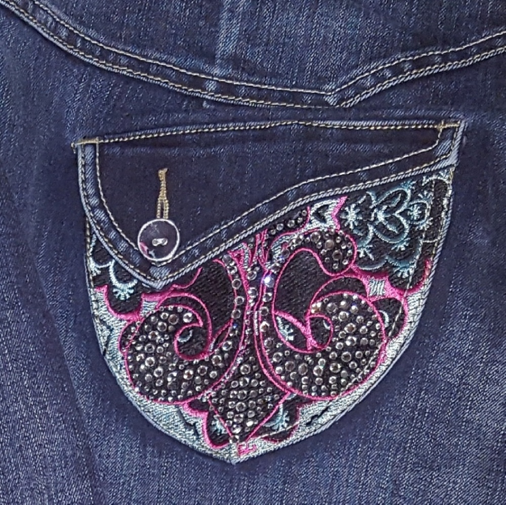 Derēon Embellished Skinny Jeans 